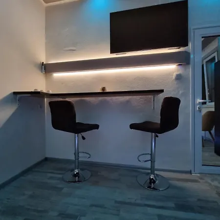 Apartmán Studio Neon In Super Center Burgas City