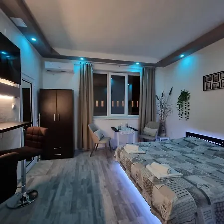 Apartmán Studio Neon In Super Center Burgas City