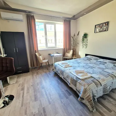 Studio Neon In Super Center * Burgas City